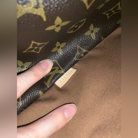 Louis Vuitton Totally PM - Picture 6 of 17